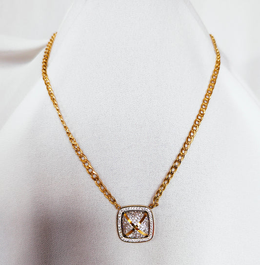 Chaine carré strass