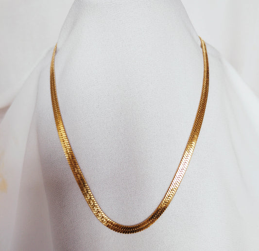 Collier serpent or