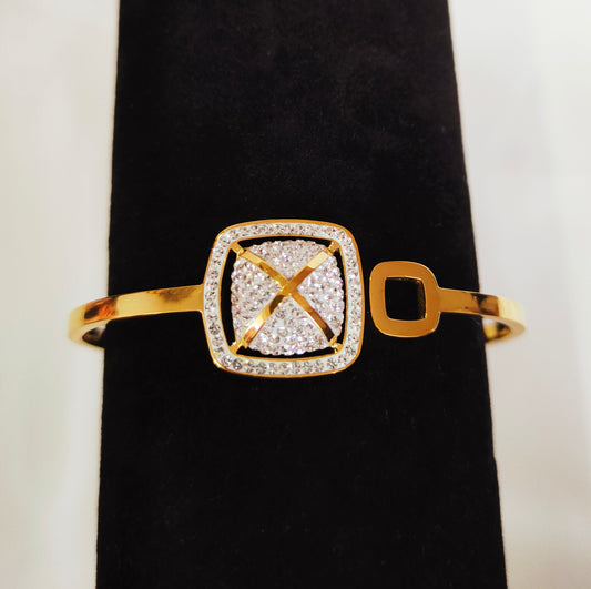 Bracelet rigide carré strass