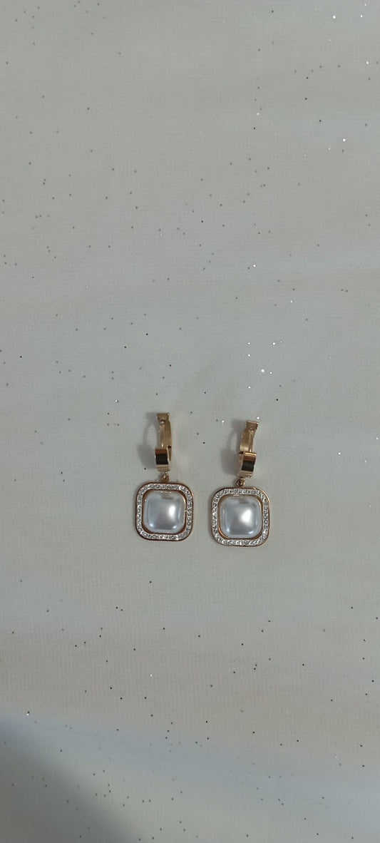 Boucle d'oreilles Perle carré