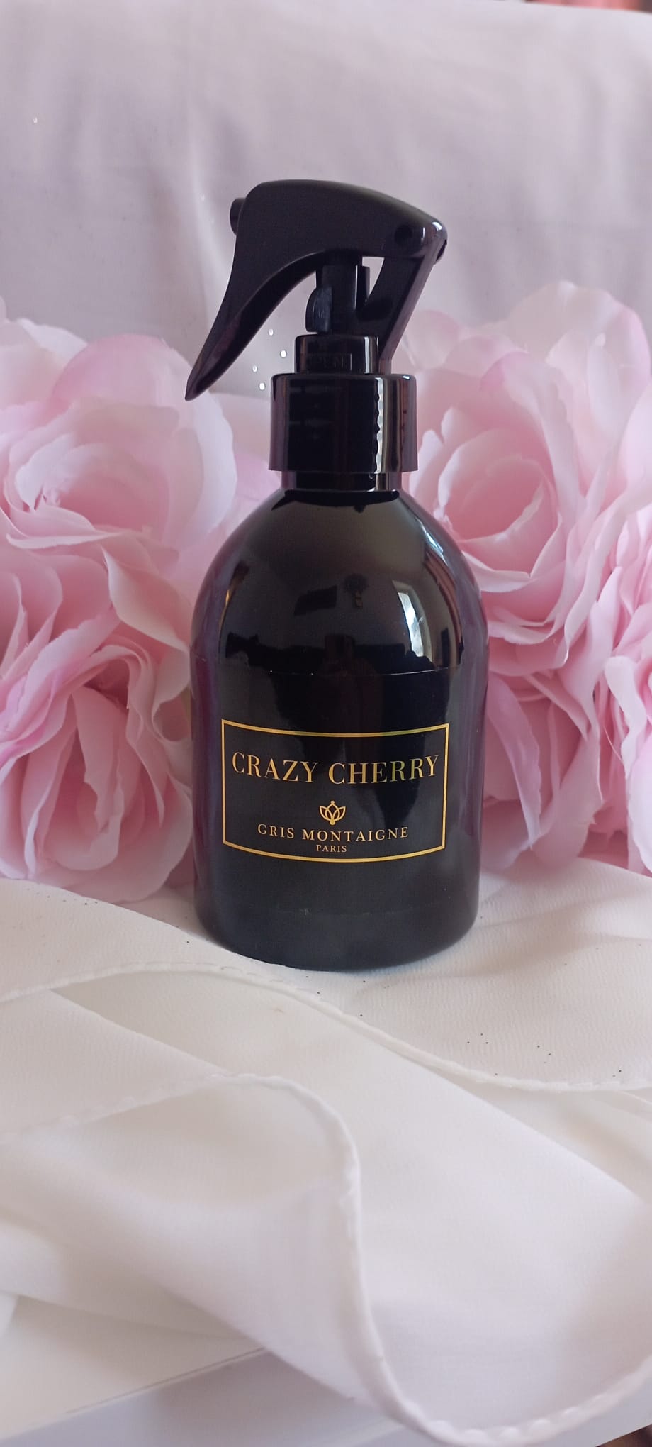 CRAZY CHERRY Gris Montaigne Paris Spray D'Intérieur